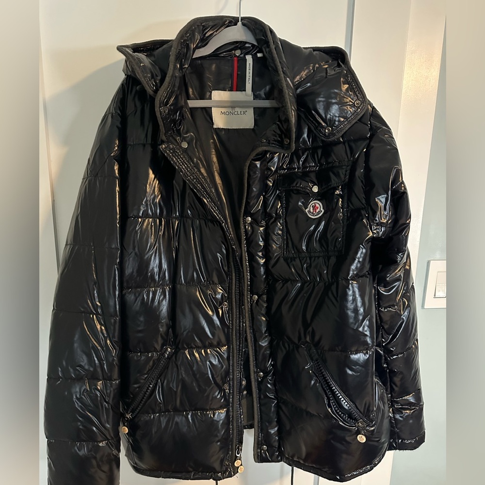 Moncler shines black Men’s jacket